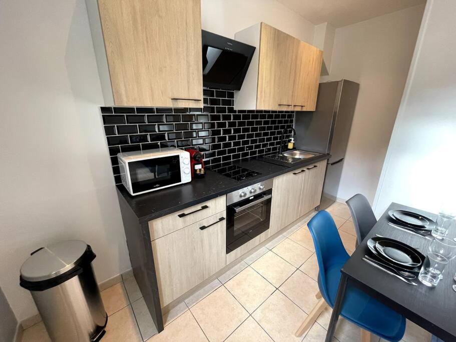 Appartement T2 Pour 3 Personnes Marselha Exterior foto